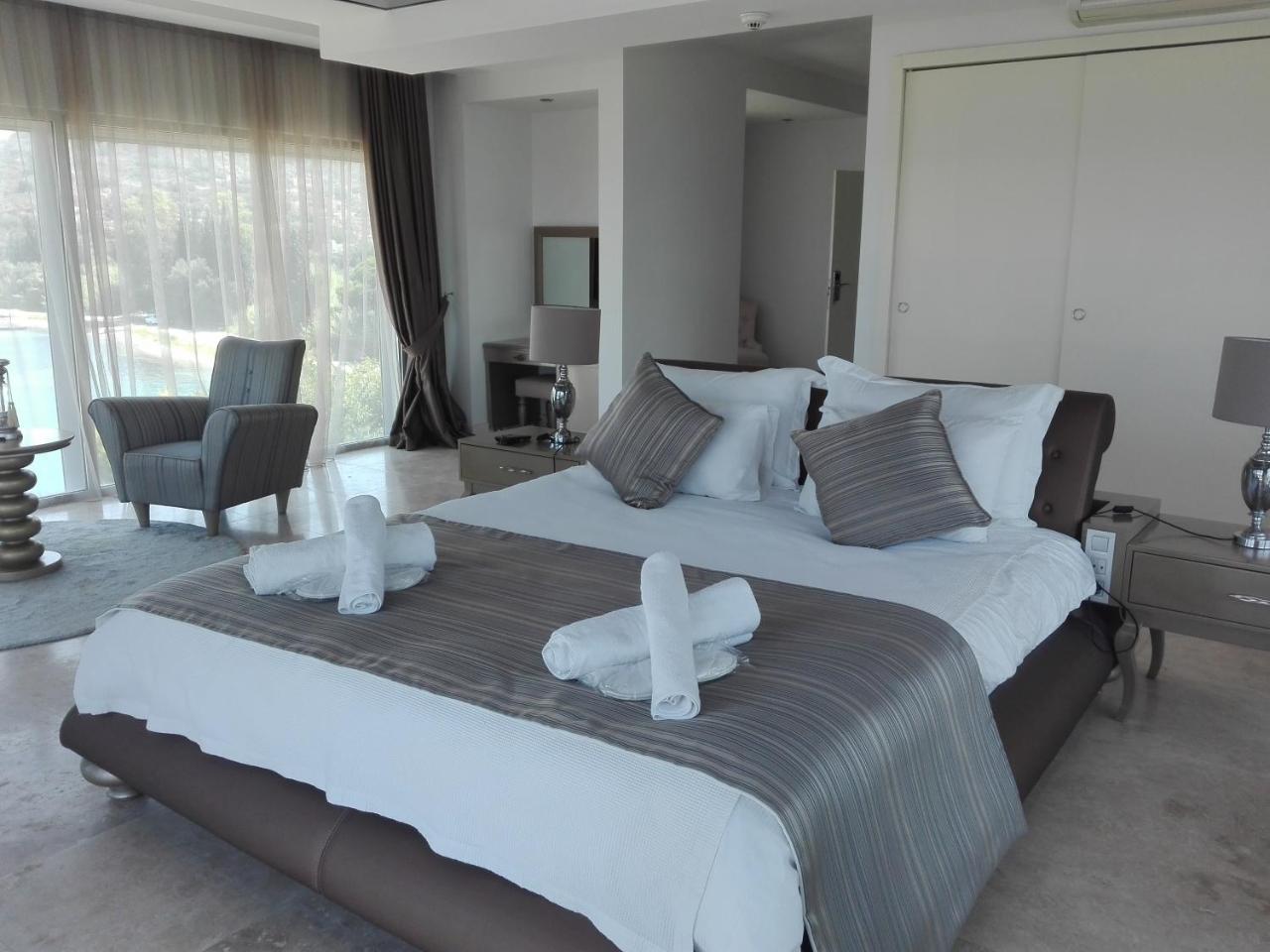 Egesu Marina Guest House Gulluk Exterior photo